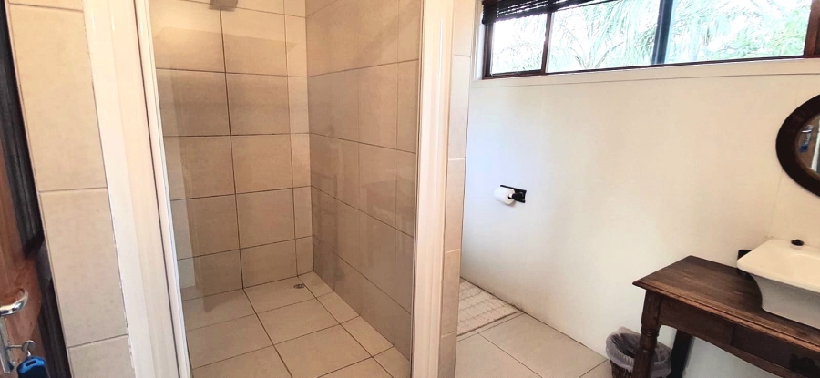 5 Bedroom Property for Sale in Beacon Bay Eastern Cape